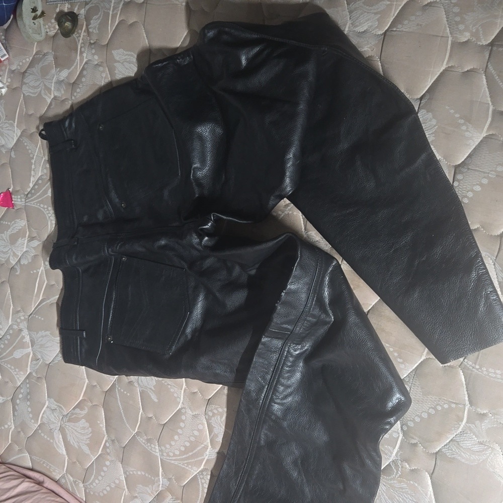 Leather X Elemant riding gears - Picture 2 of 3